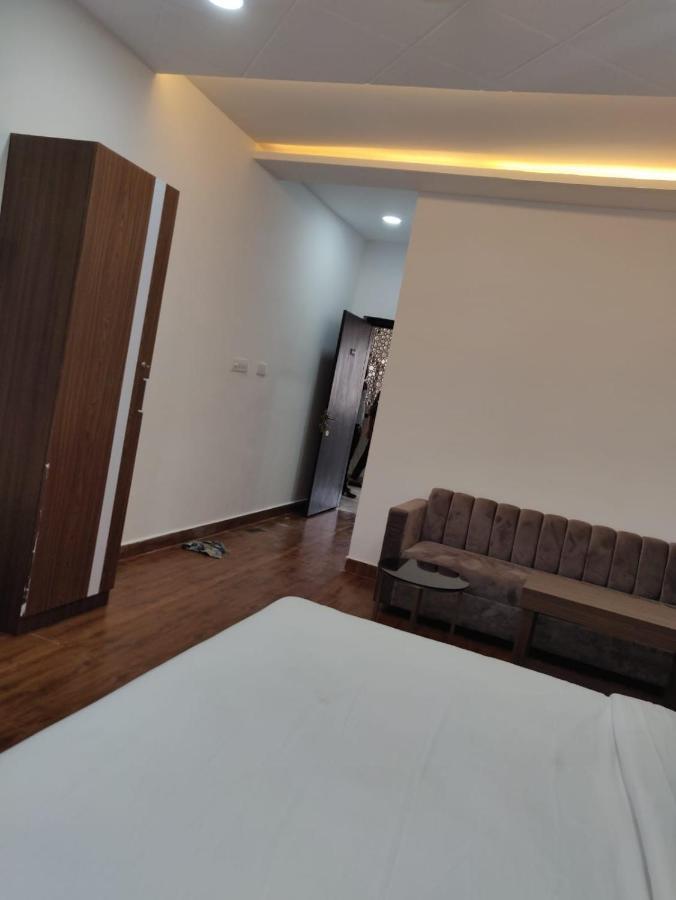 Hotel Virasat By Bookingcare Chhatarpur Екстер'єр фото