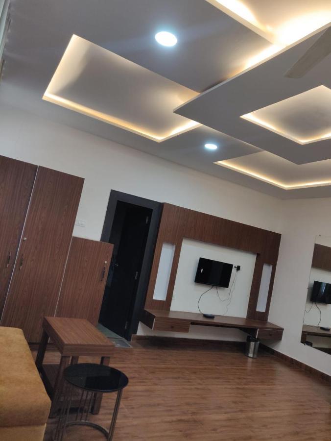 Hotel Virasat By Bookingcare Chhatarpur Екстер'єр фото