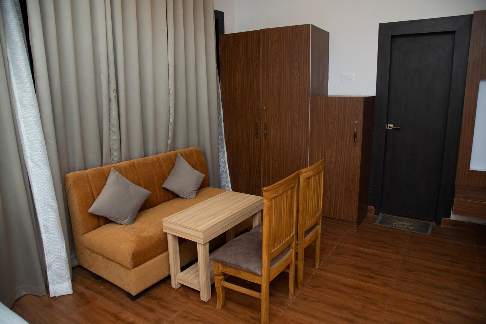 Hotel Virasat By Bookingcare Chhatarpur Екстер'єр фото